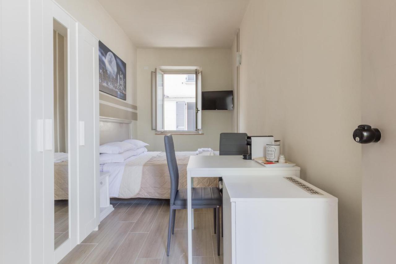 Center Rooms Piacenza Exterior foto